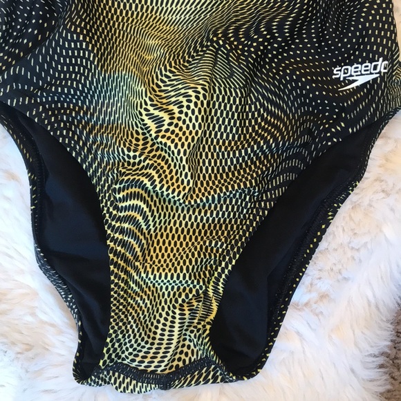 Speedo Swimsuit - Picture 3 of 5